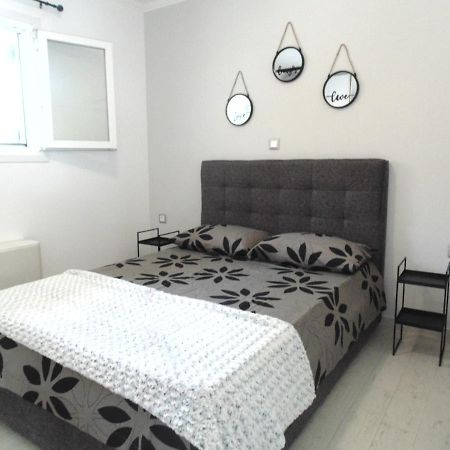 White Rose Apartment Potamos  Ngoại thất bức ảnh
