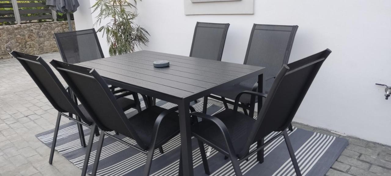 White Rose Apartment Potamos  Ngoại thất bức ảnh