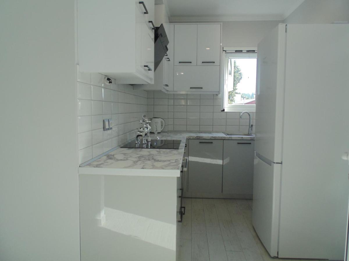 White Rose Apartment Potamos  Ngoại thất bức ảnh