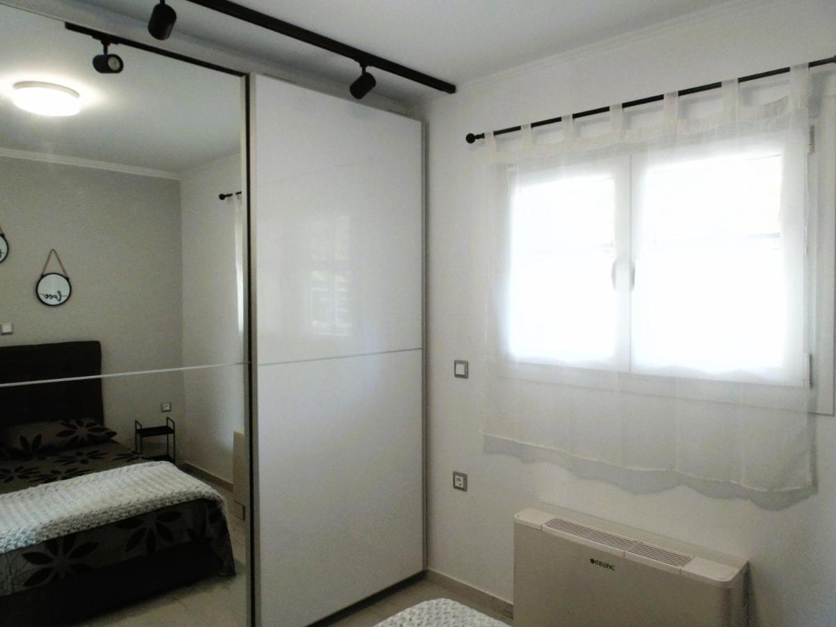 White Rose Apartment Potamos  Ngoại thất bức ảnh